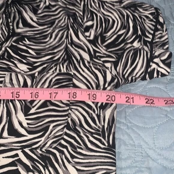 Studio Badger Mischka Zebra Print Pajama Set Women S 100% Cotton - Picture 11 of 11